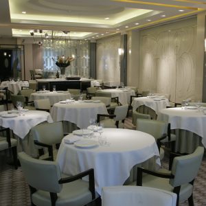 Fine Dining Skirting